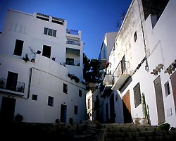 Ibiza Altstadtfassaden