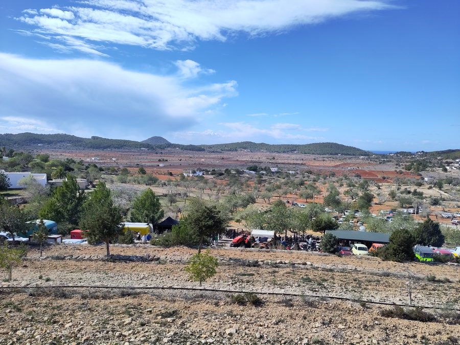 Vistes del Pla de Corona des de la Rota d'en Coca